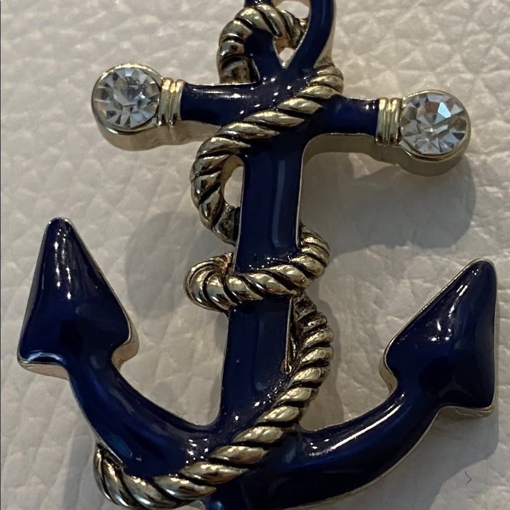 Napier Brooch BOAT ANCHOR Gold Tone Setting Navy Enamel Rhinestones PIN 1.5” H - Picture 4 of 8